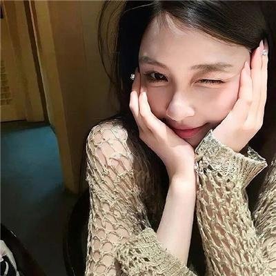 穿越橄榄树林