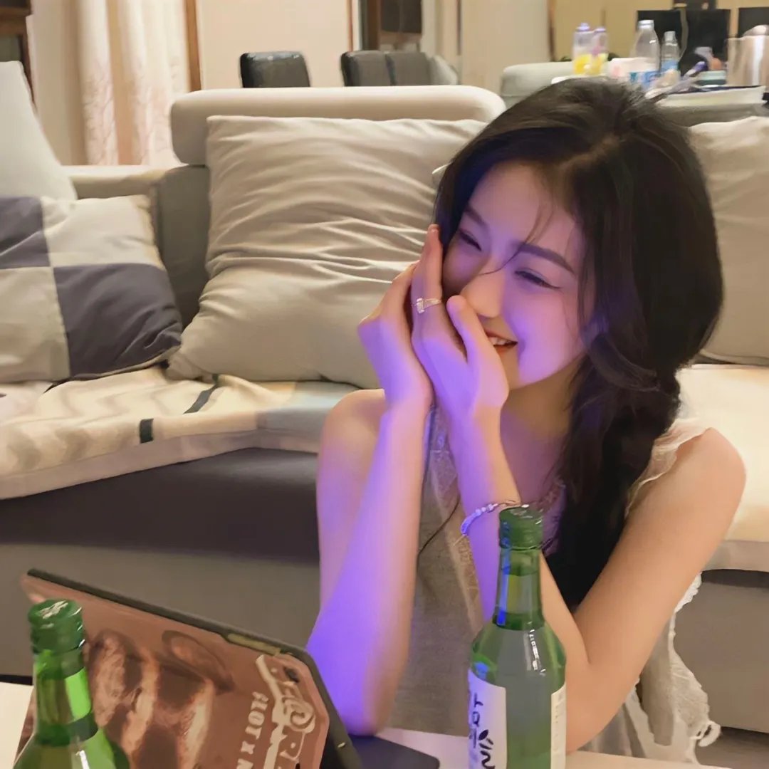 卡美拉对深海怪兽吉古拉